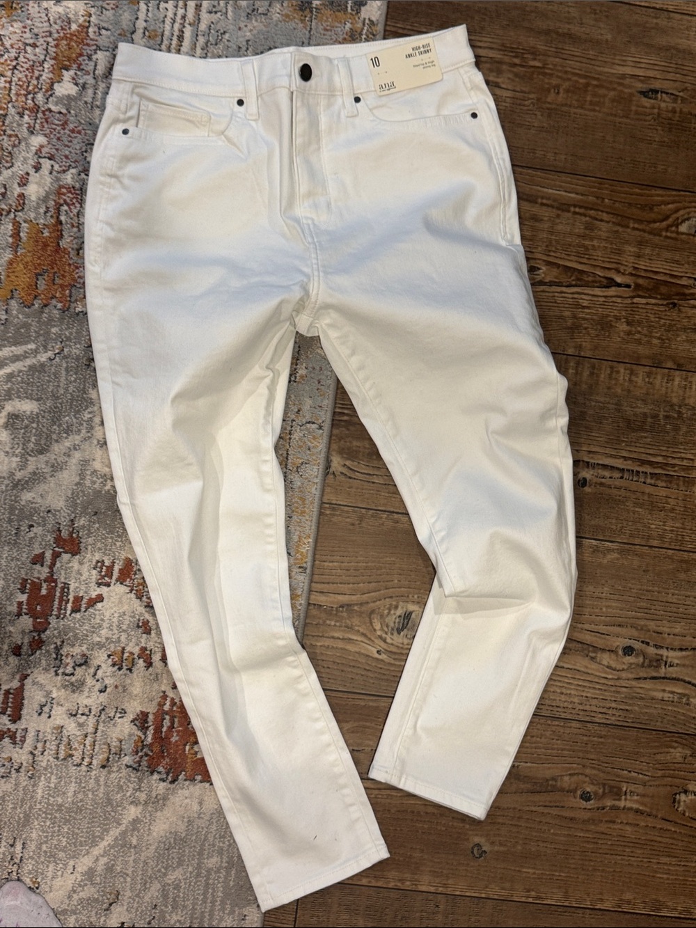 a.n.a Women's High Rise White Jeans
